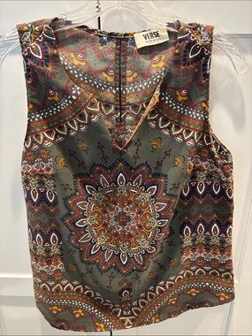 Verse Olive Paisley-Print Sleeveless Shell Top